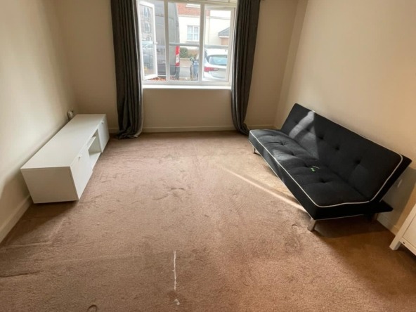 6 Viridian Square, Walton Street, Aylesbury, HP21 7FX