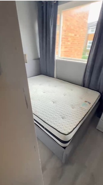 Rent a studio in Windsor, SL4 3QB, perfect for working professionals, students, and couples. Find a comfortable living space tailored to your needs in a prime location