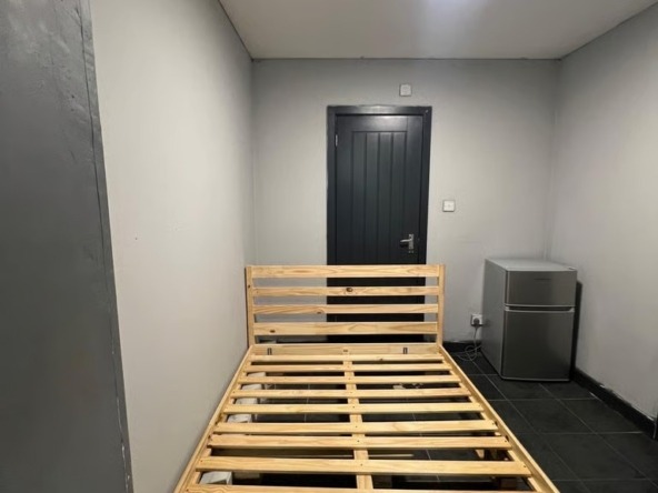 Studio in Central Reading RG16RD