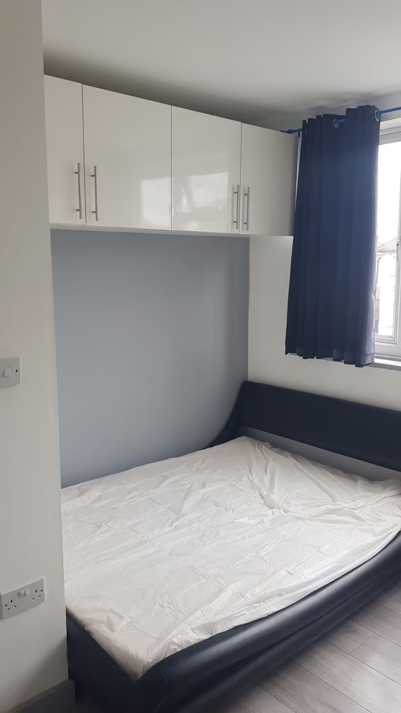En-Suite in Hayes (UB3 5HT)