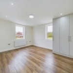 Luxurious 2 Bed Flat in Stuart Road, High Wycombe, HP13 6AG