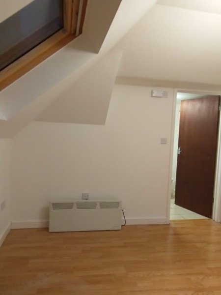 Studio Flat in Seymour Road, Slough, SL1 2NY