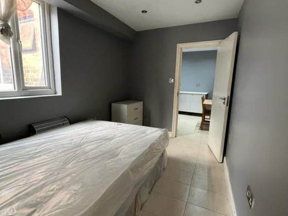 Studio Flat in Harrow (HA1 1PY)