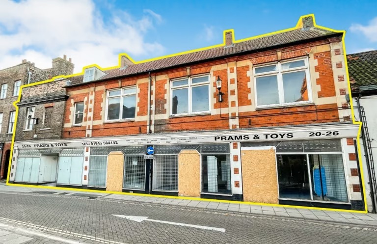 Shop in Wisbech, Cambridgeshire PE13 1BA