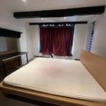 En-Suite in Farnborough Road, Hampshire, GU14 7JJ