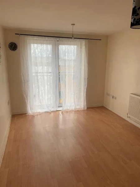 1 Bed-Flat in Northolt, UB56FW