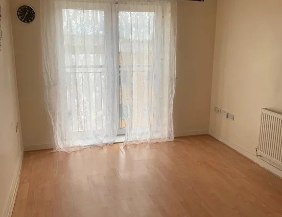 1 Bed-Flat in Northolt, UB56FW