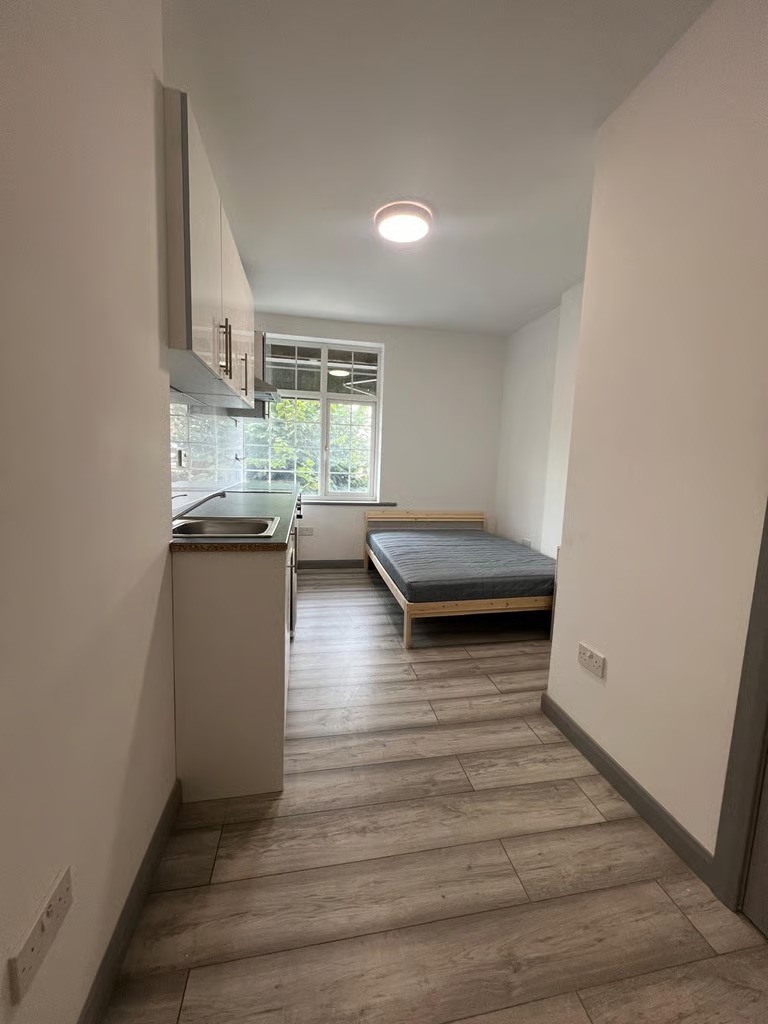 Studio in Beaconsfield, HP9 2PD