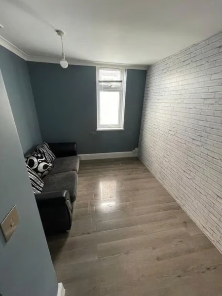 Flat in Northolt, UB56ES