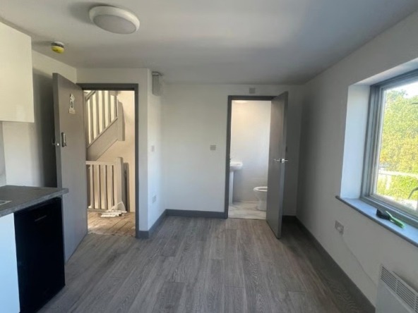 Studio Flat in Harrow, HA1 4XG