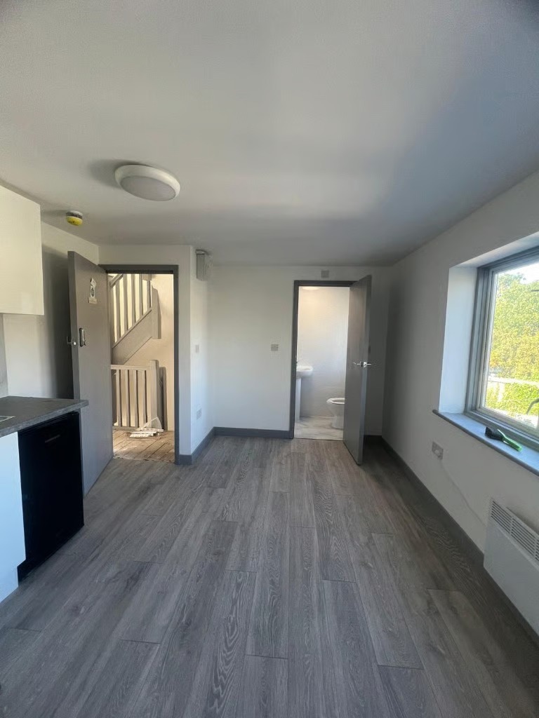 Studio Flat in Harrow, HA1 4XG