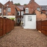 Rent a fully furnished property in Ashby-De-La-Zouch, featuring 5 double rooms, 2 bathrooms, and a kitchen garden. Perfect for families and groups. Book now!