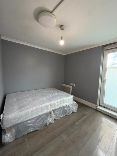 Rental property , Discover your ideal living space in UB56ES with two fully furnished rooms